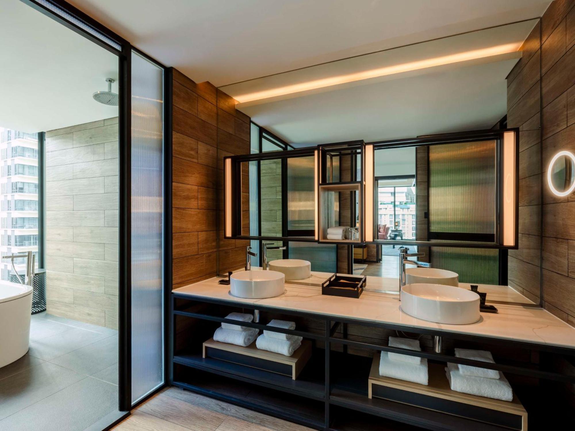 Hyatt Centric Centre 5*
