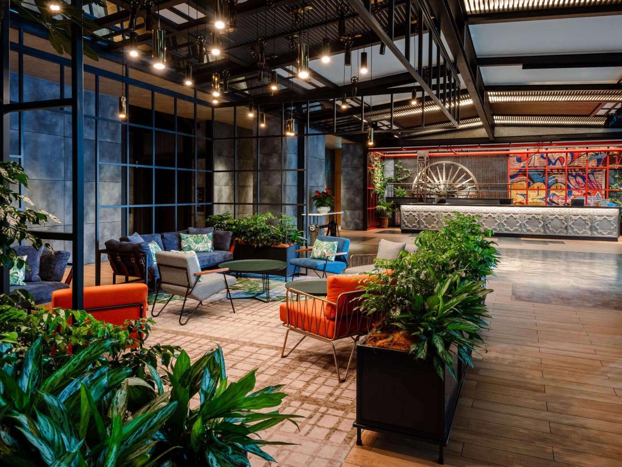 Hyatt Centric Centre 5*